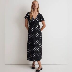 Madewell Black and White Polka Dot V-Neck Flutter-Sleeve Midi Dress Size Size 12